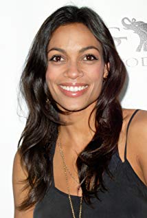 How tall is Rosario Dawson?